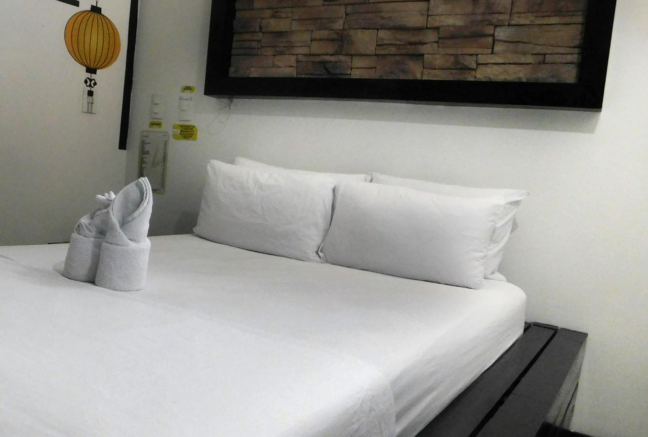 מדיין Hotel Kong מראה חיצוני תמונה